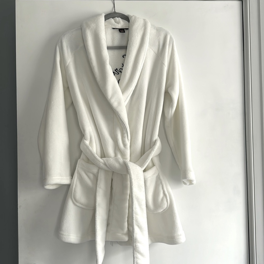 Victoria’s Secret Plush Bath Robe XS